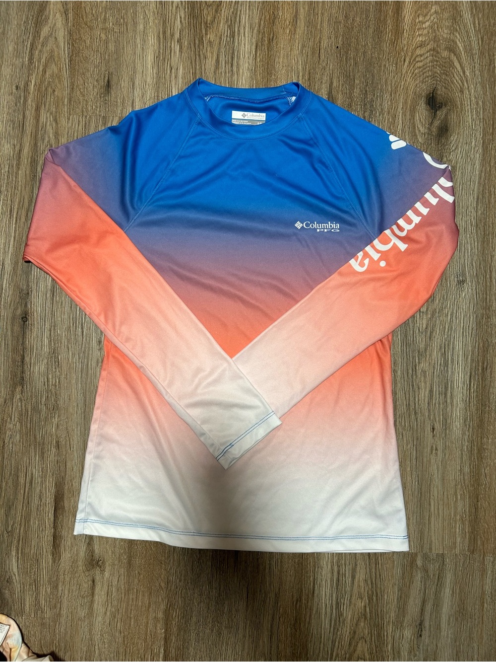 Columbia Women's Ombre Long Sleeve Swim Top - Blue/Coral/White